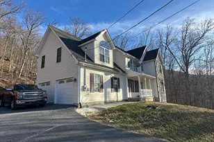 71 Ray Ridge Ln, Harpers Ferry, WV 25425 - Photo 2