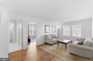 290 Lookout Mountain Ct, Harpers Ferry, WV 25425 - Photo 6