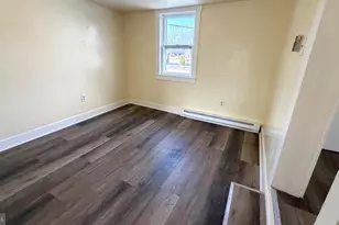 316 S West St, Charles Town, WV 25414 - Photo 18