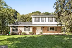 185 Shepherd Ln, Shepherdstown, WV 25443 - Photo 2