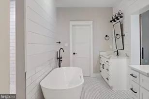 321 Mistletoe Ln, Harpers Ferry, WV 25425 - Photo 40