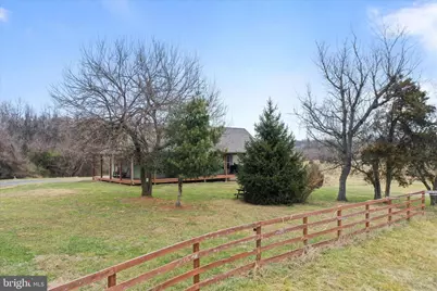 135 Carter Avenue, Harpers Ferry, WV 25425 - Photo 2