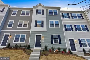 410 18th Ave, Ranson, WV 25438 - Photo 2