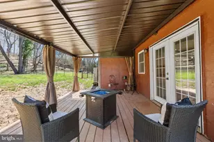 640 Stratford Ln, Charles Town, WV 25414 - Photo 10