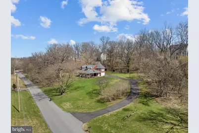 640 Stratford Lane, Charles Town, WV 25414 - Photo 2