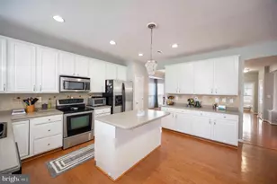 424 Prospect Hill Blvd, Charles Town, WV 25414 - Photo 2