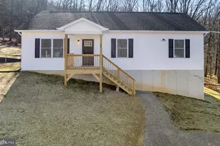 106 Mountain Dew Ct, Harpers Ferry, WV 25425 - Photo 1