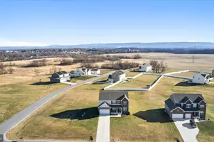 218 Haybine Dr, Shenandoah Junction, WV 25442 - Photo 10