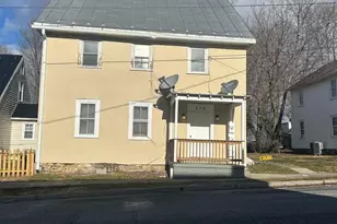 310 W Liberty St, Charles Town, WV 25414 - Photo 1