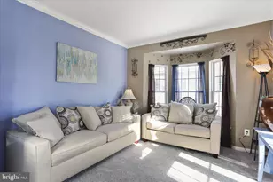 347 Maddex Dr, Shepherdstown, WV 25443 - Photo 10