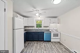 1005 Lower Clubhouse Drive, Harpers Ferry, WV 25425 - Photo 10