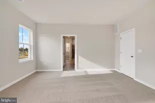 554 Mountain Laurel Blvd, Ranson, WV 25438 - Photo 14