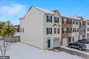 36 Bruce Dr, Charles Town, WV 25414 - Photo 2