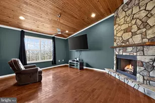 1194 Valley View Rd, Harpers Ferry, WV 25425 - Photo 6
