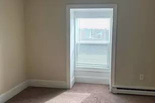 204 W Washington St, Charles Town, WV 25414 - Photo 8