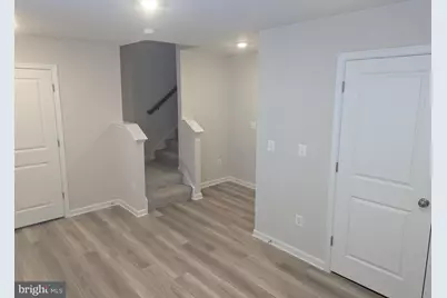 212 Swan Field Avenue, Ranson, WV 25438 - Photo 4