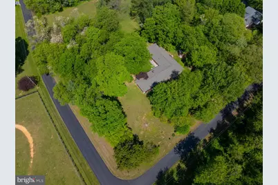 35 Grant Road, Charles Town, WV 25414 - Photo 2