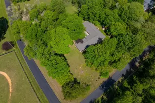 35 Grant Rd, Charles Town, WV 25414 - Photo 2