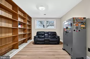 8137 Summit Point Rd, Charles Town, WV 25414 - Photo 32