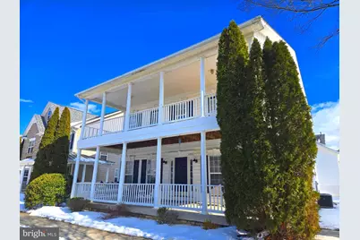 203 Bullskin Street, Charles Town, WV 25414 - Photo 2