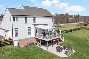 118 Carriage Dr, Harpers Ferry, WV 25425 - Photo 8