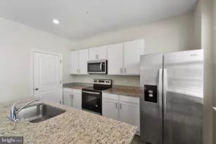 194 Gumspring Dr, Charles Town, WV 25414 - Photo 4