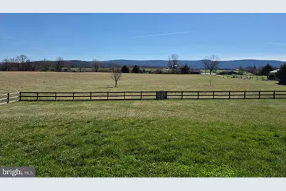 330 Majestic Lane, Charles Town, WV 25414 - Photo 4