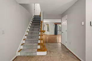 63 Hackberry Cir, Shepherdstown, WV 25443 - Photo 6