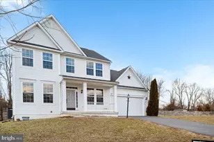 115 Matchbox Ct, Ranson, WV 25438 - Photo 2