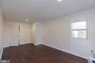 324 E Washington St, Charles Town, WV 25414 - Photo 14