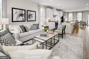 1725 Destrier St, Ranson, WV 25438 - Photo 2