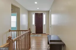 128 Sparkling Brook Rd, Ranson, WV 25438 - Photo 2