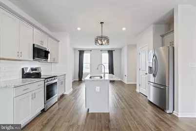 135 Presidents Pointe Avenue, Ranson, WV 25438 - Photo 12