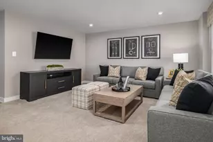 1733 Destrier St, Ranson, WV 25438 - Photo 8