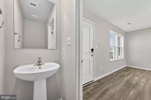 1240 Red Clover Ln, Ranson, WV 25438 - Photo 8