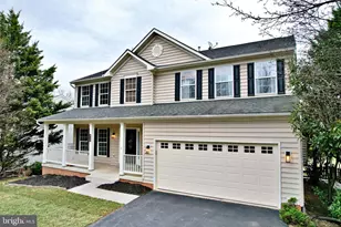 830 Sawgrass Dr, Charles Town, WV 25414 - Photo 2