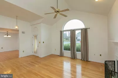 96 Chestnutwood Way, Harpers Ferry, WV 25425 - Photo 10