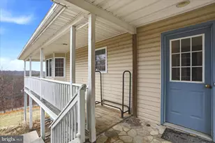 156 Ray Ridge Ln, Harpers Ferry, WV 25425 - Photo 16