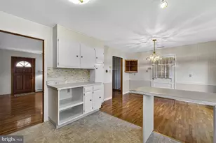 7737 Summit Point Rd, Charles Town, WV 25414 - Photo 18