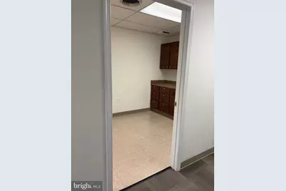 112 E 3rd Avenue #SUITE 114, Ranson, WV 25438 - Photo 10