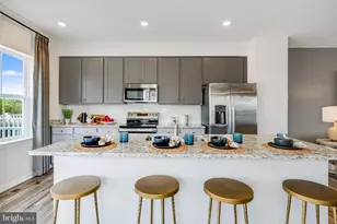 205 Swan Fld Ave, Ranson, WV 25438 - Photo 4