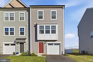 24 Armistead Pl, Charles Town, WV 25414 - Photo 2