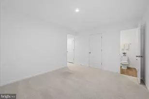 24 Armistead Pl, Charles Town, WV 25414 - Photo 32