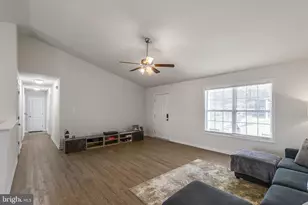 110 Chrissys Cir, Harpers Ferry, WV 25425 - Photo 6