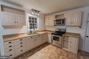 602 N Reymann St, Ranson, WV 25438 - Photo 10