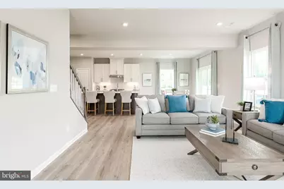 1056 Wallace Boulevard, Ranson, WV 25438 - Photo 10