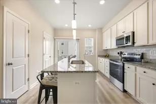 51 Short Br Dr, Ranson, WV 25438 - Photo 10