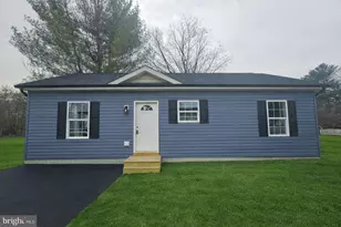 300 E 11th Ave, Ranson, WV 25438 - Photo 1