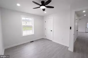 300 E 11th Ave, Ranson, WV 25438 - Photo 14