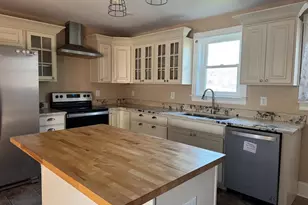 47 South St, Kearneysville, WV 25430 - Photo 8